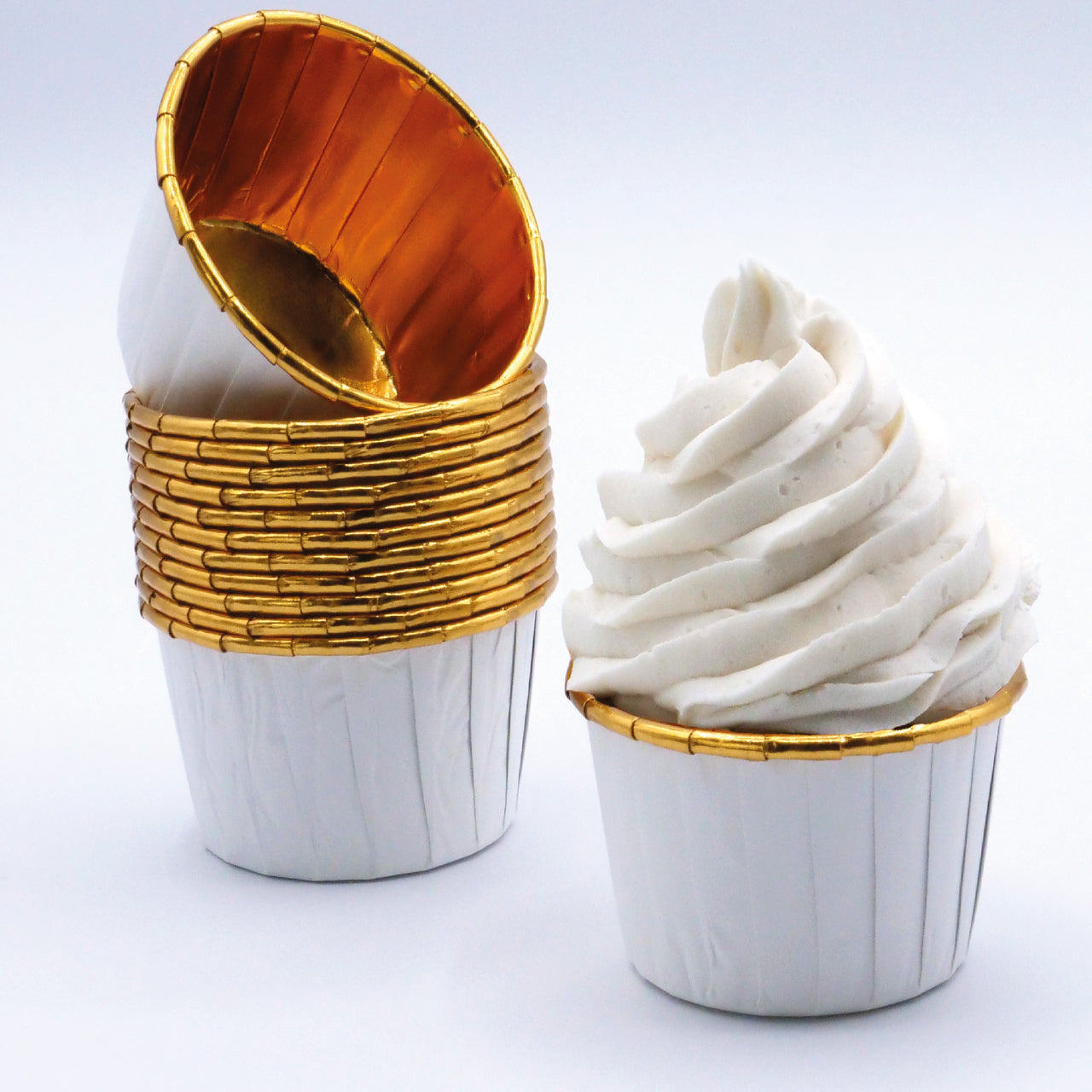 Cápsula Cupcake Brancas & Ouro - JustAddLove